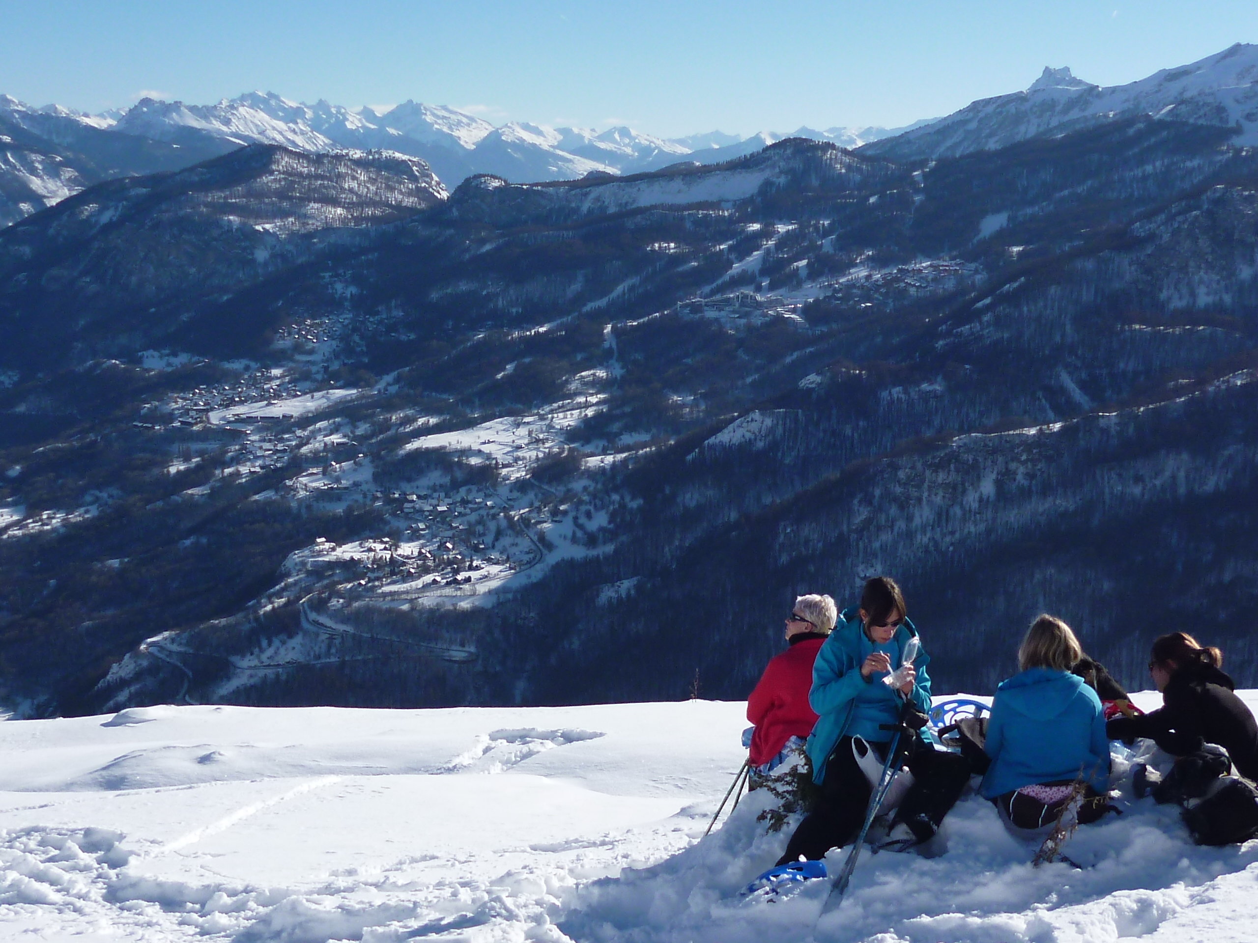 Mon 1er sommet : une rando raquette famille Puy-Saint-Vincent